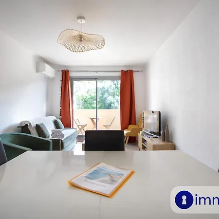 Appartement T2 With Terrace Sea View Nice