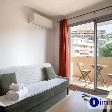 Appartement T2 With Terrace Sea View